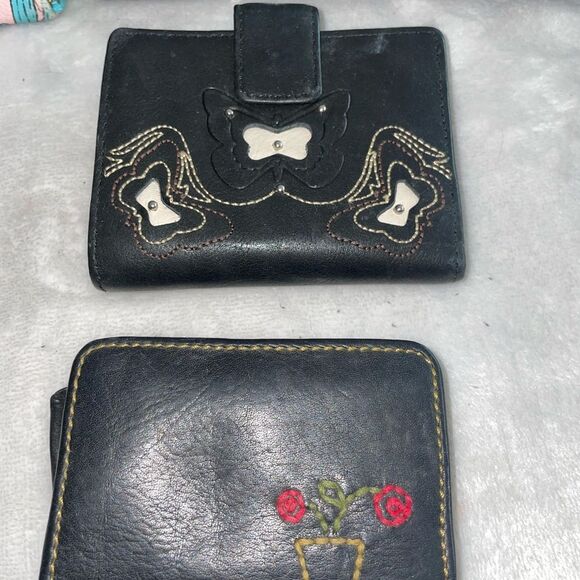 Colorful Wallet and Bag Collection - Picture 3 of 15